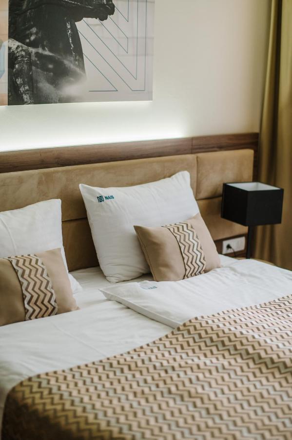 Ni Hotel Nais מראה חיצוני תמונה