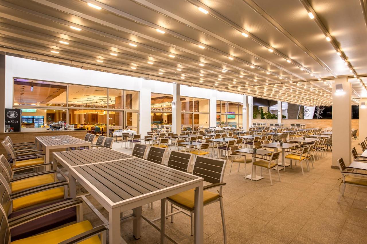 Ni Hotel Nais מראה חיצוני תמונה