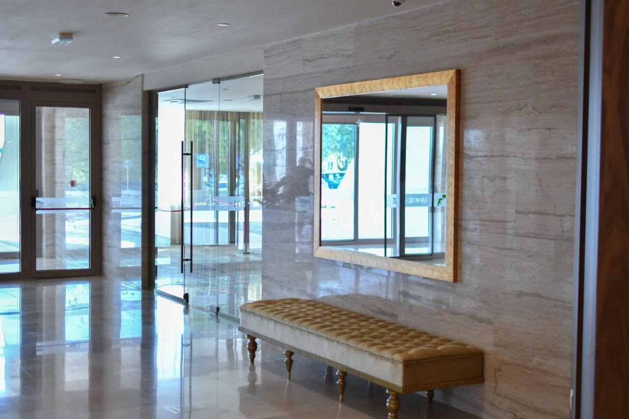 Ni Hotel Nais מראה חיצוני תמונה