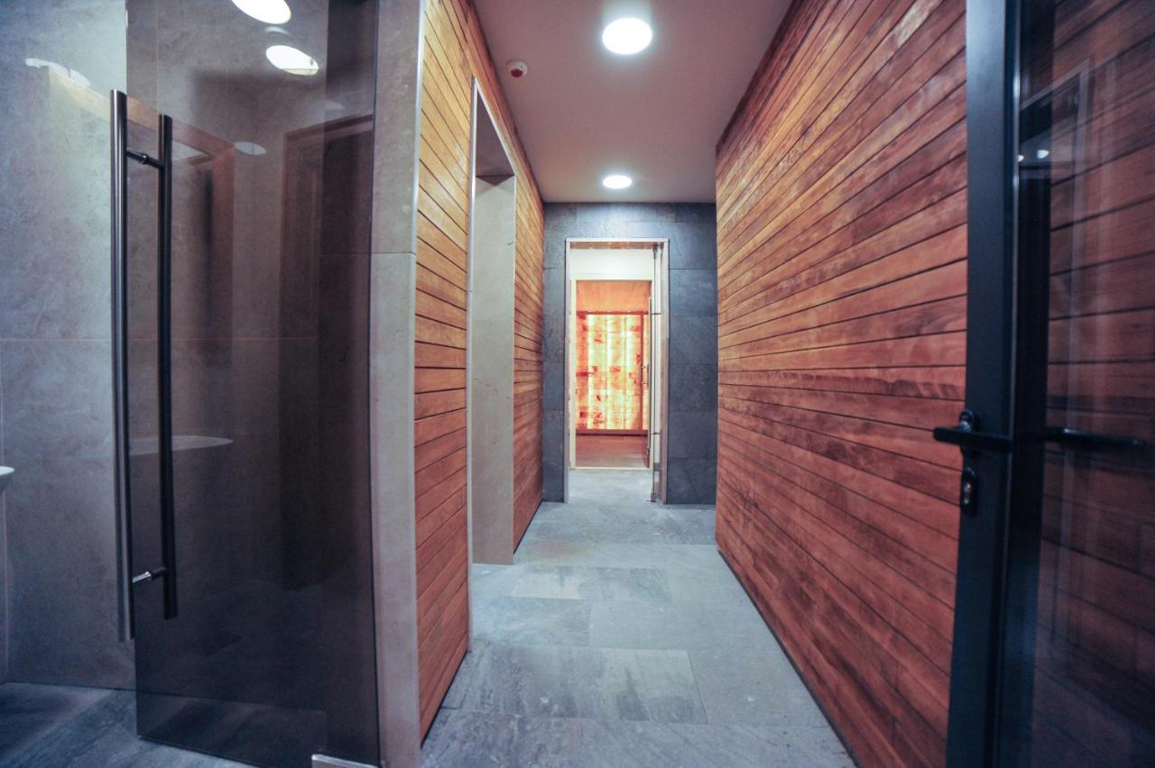 Ni Hotel Nais מראה חיצוני תמונה