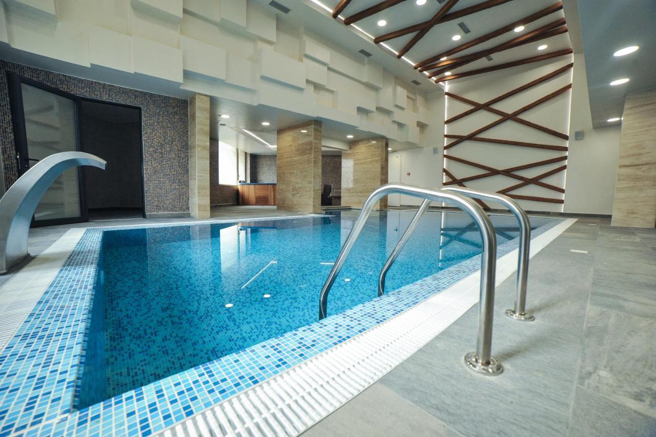 Ni Hotel Nais מראה חיצוני תמונה